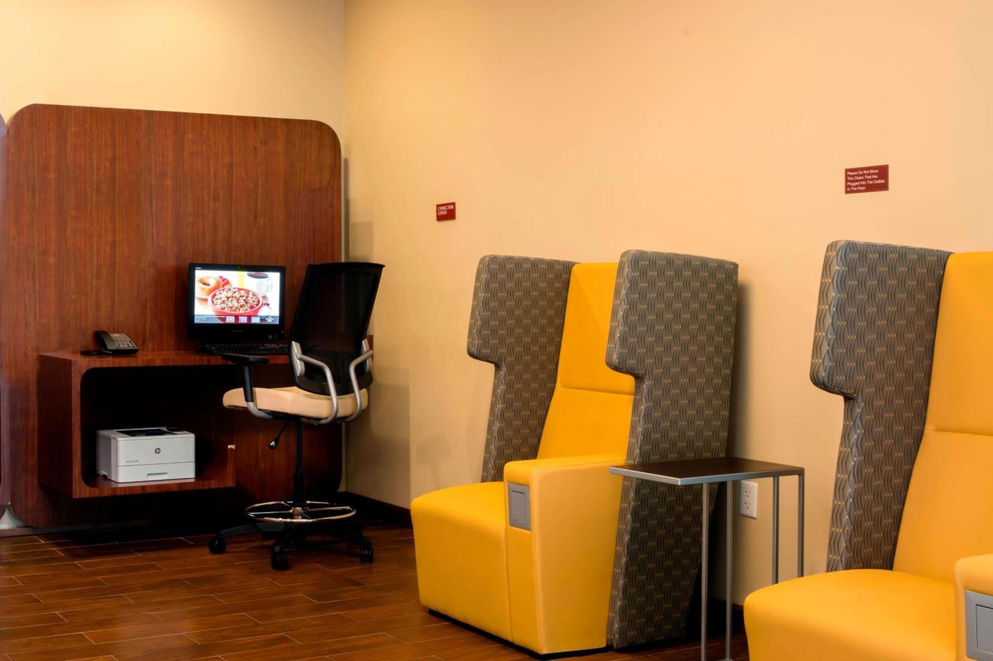 Towneplace Suites Orlando At Flamingo Crossings Town Center/Western Entrance Bay Lake Exteriér fotografie